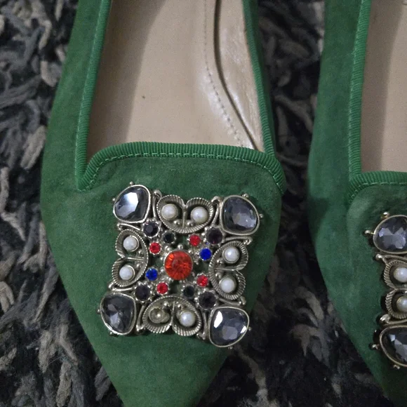 Miu Miu Green Suede Jeweled Pointed Toe Flats EU 37 - Picture 2 of 8